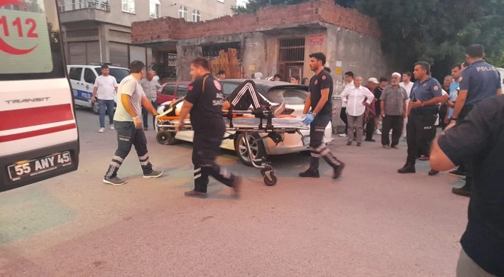 Bafra'da otomobille çarpışan motosiklet sürücüsü ağır yaralandı